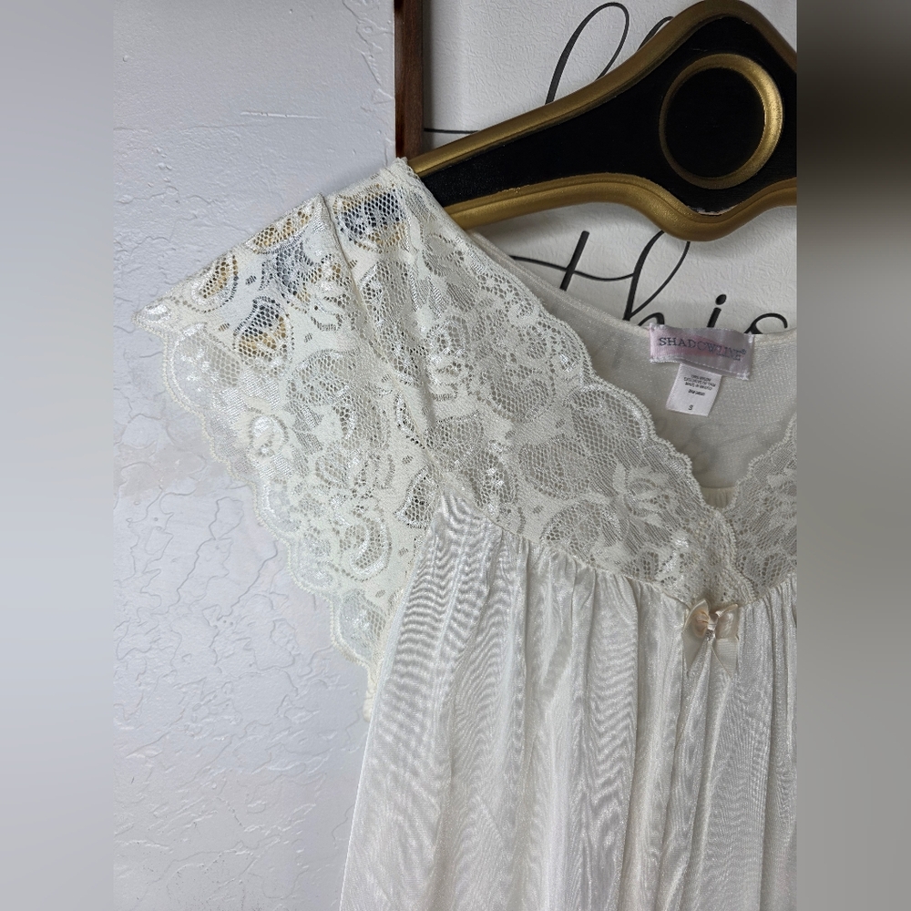Shadowline‎ Lace Cap Elegant Ivory Nylon Nightgown Size Small - Picture 4 of 7